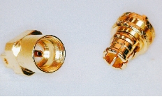 Lock MMCX RF Connectors